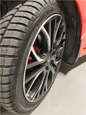 GOODYEAR ULTRAGRIP PERFORMANCE 3, 225/40/R18/92V