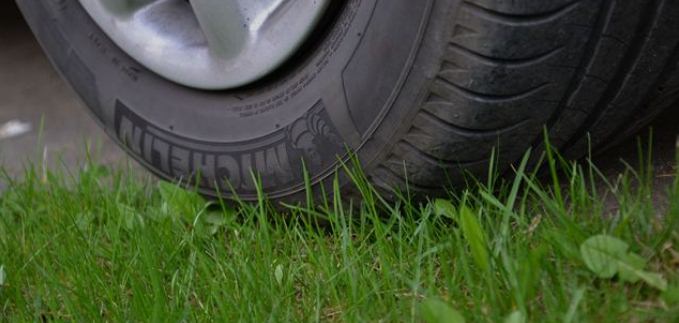 Opis producenta może być źródłem cennych wskazówek dla kierowców.