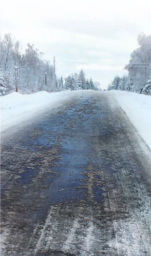 prowadzenie na mokrej nawierzchni