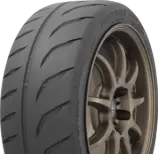 Zbliżenie bieżnika Toyo Proxes R888R 205/50 R16 87 W XL, ZR, GG