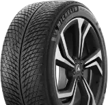 Zbliżenie bieżnika Michelin Pilot Alpin 5 SUV 305/35 R23 111 V XL