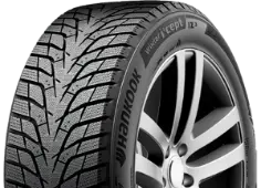 Zbliżenie bieżnika Hankook Winter i*cept IZ3 W636