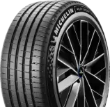 Zbliżenie bieżnika Michelin Pilot Sport 5 Energy 245/40 R20 99 Y XL