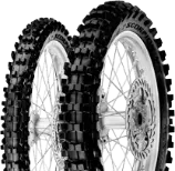 Zbliżenie bieżnika Pirelli Scorpion MX Mid Soft 32 60/100-12 36 M Przód TT NHS