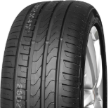 Zbliżenie bieżnika Pirelli P7 Cinturato 205/65 R16 95 V (P7C1), MO