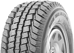 Zbliżenie bieżnika Sailun ICE BLAZER WST2