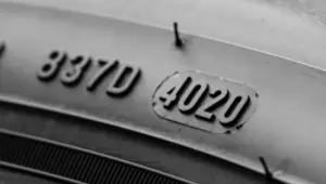 Data produkcji opony – jak sprawdzić, kiedy powstało ogumienie?