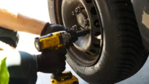 Ile kosztuje wymiana opon w 2025 roku?