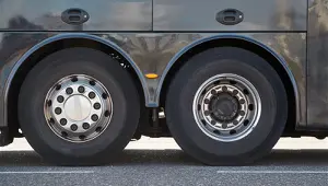 Opony do autobusu – co warto wiedzieć na ich temat?