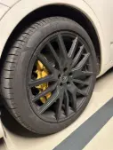 Pirelli P Zero (PZ4) 265/40R21