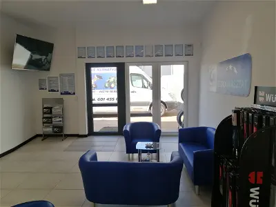 Autocomplex