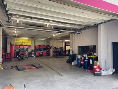 Divemed Garage