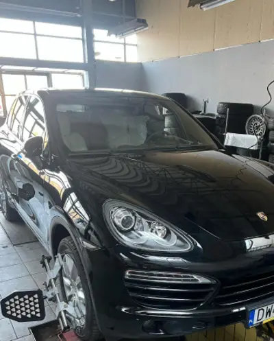 DRIVE Auto Garage