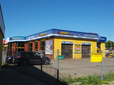 Premio Auto Express