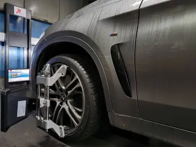 Q Service Inter-Car